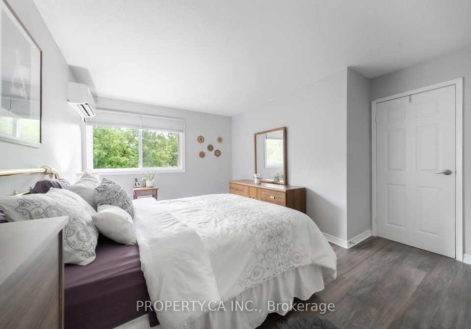325-milestone-crescent-aurora-ontario-n12249494