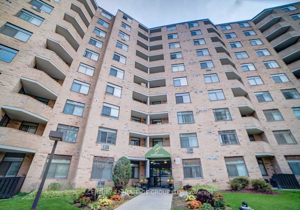 260-davis-drive-newmarket-ontario-n12249810