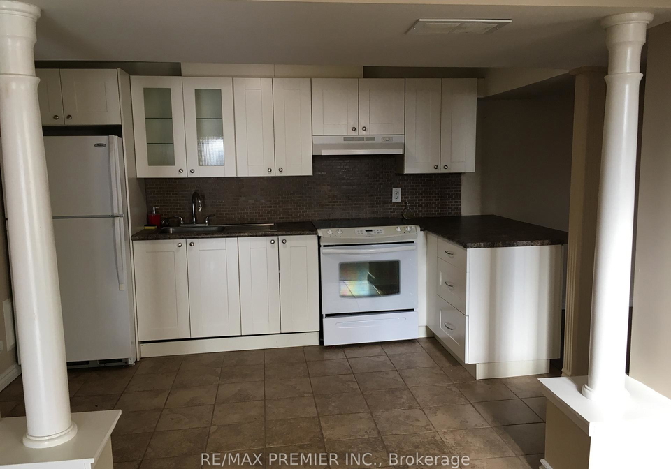 400-dixon-boulevard-newmarket-ontario-n12250171