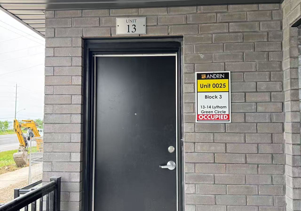 14-lytham-green-circle-newmarket-ontario-n12250320