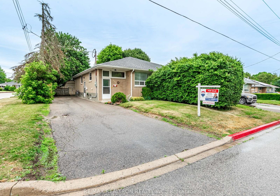 160-longford-drive-newmarket-ontario-n12250403