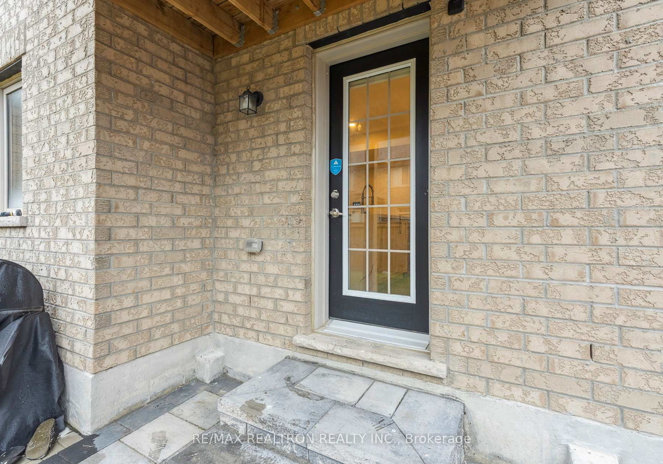38-balsdon-lower-level-hollow-east-gwillimbury-ontario-n12250476
