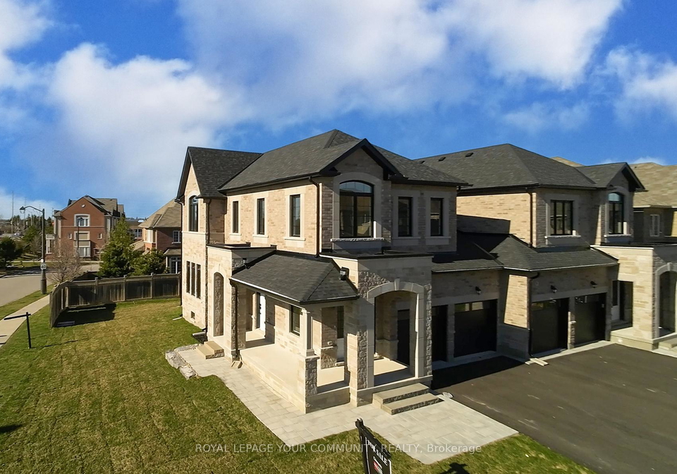 122-lewis-honey-drive-aurora-ontario-n12251831