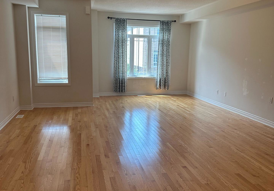 112-gordon-circle-newmarket-ontario-n12252104