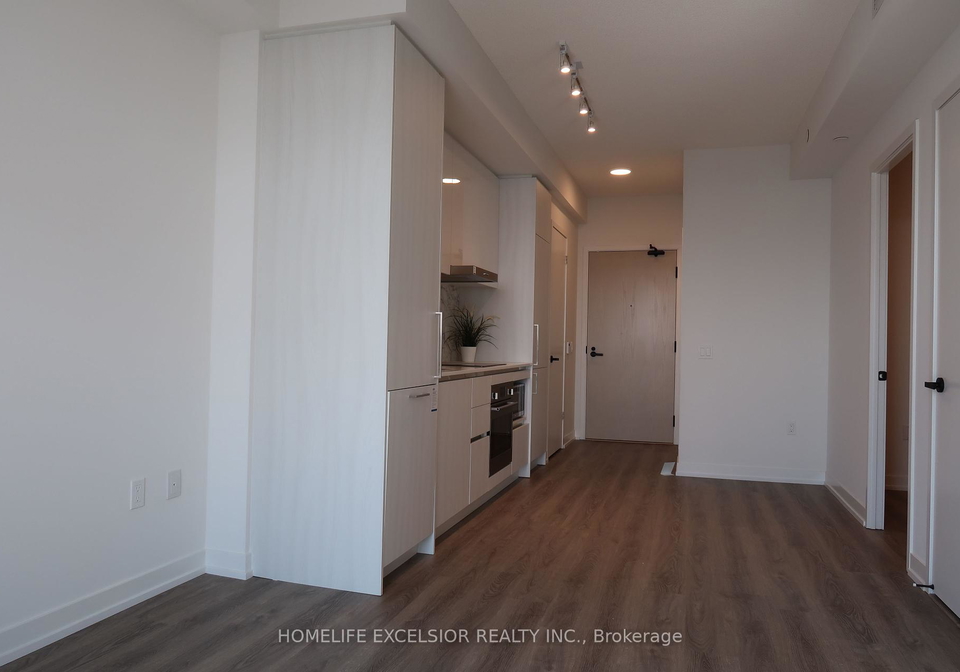 195-commerce-street-vaughan-ontario-n12252290