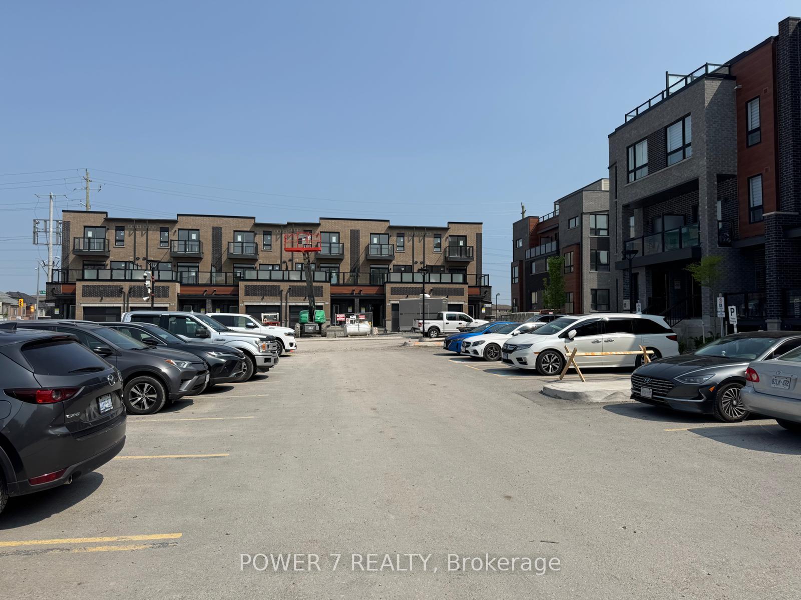 14-lytham-green-circle-newmarket-ontario-n12253222