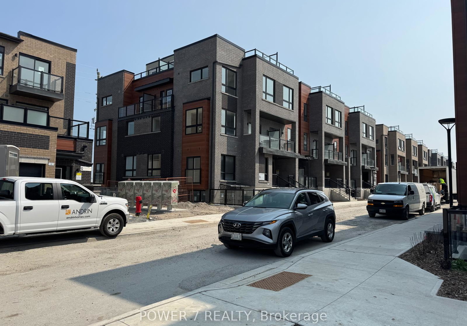 14-lytham-green-circle-newmarket-ontario-n12253222