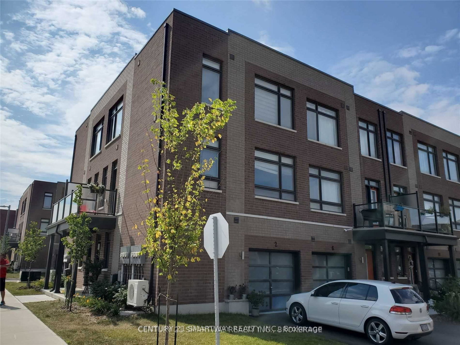 2-bluenose-street-vaughan-ontario-n12253758