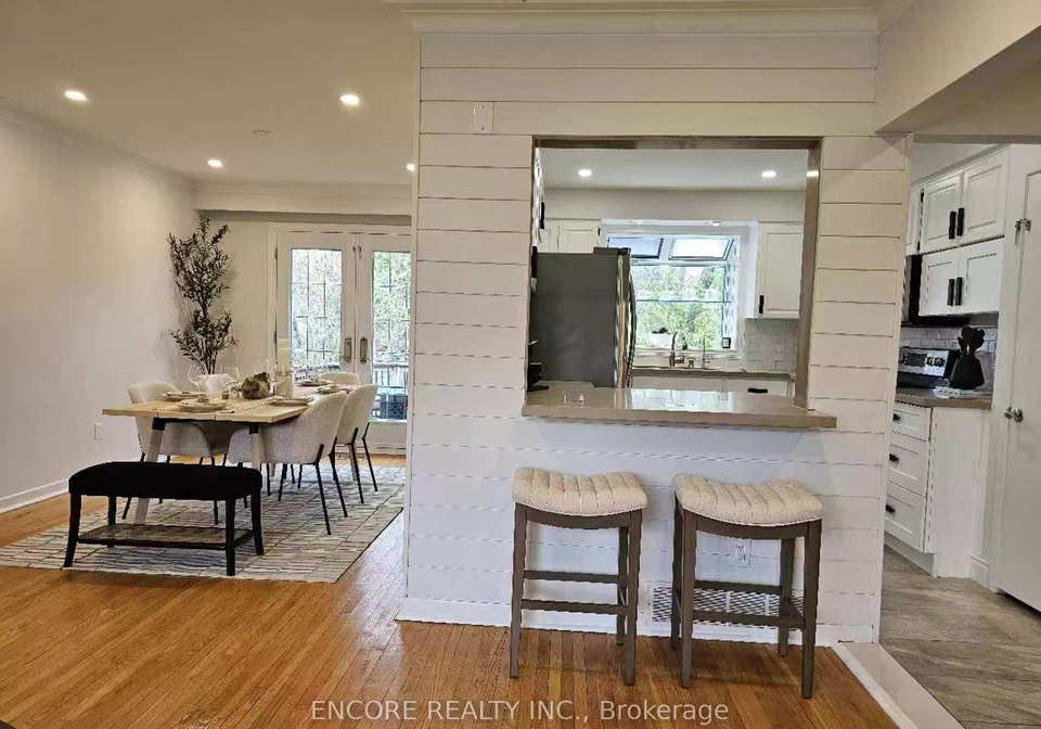 215-rosemar-gardens-richmond-hill-ontario-n12255027