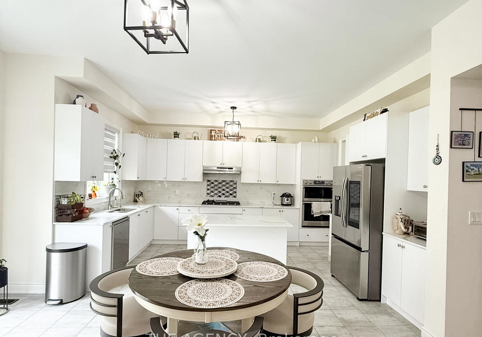 22-settlers-crescent-bradford-west-gwillimbury-ontario-n12258758