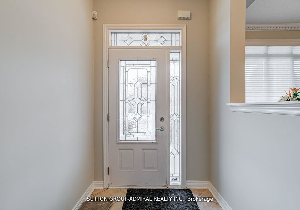 393-coachwhip-trail-newmarket-ontario-n12259332
