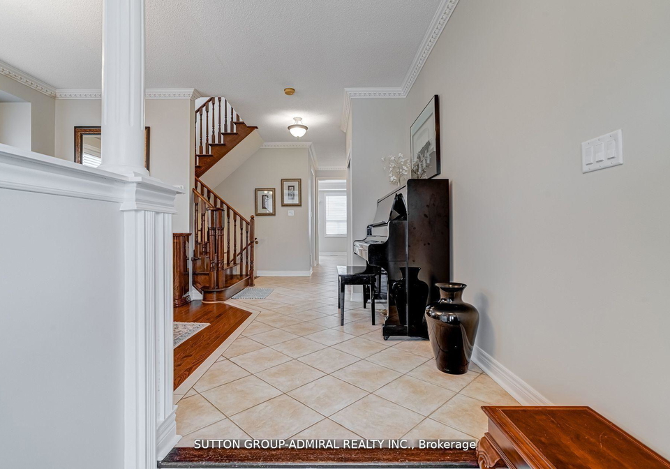393-coachwhip-trail-newmarket-ontario-n12259332