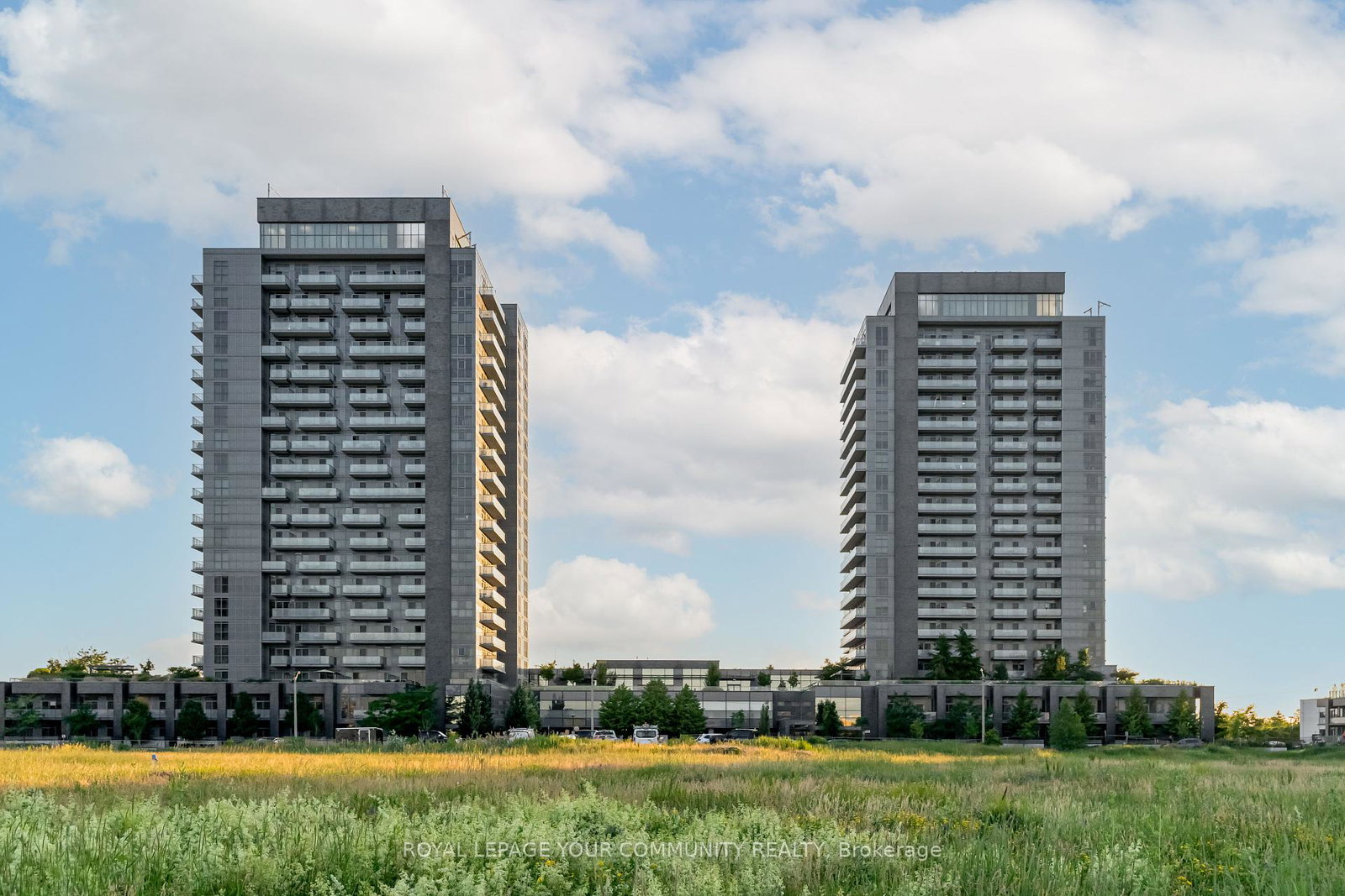 65-oneida-crescent-richmond-hill-ontario-n12260347