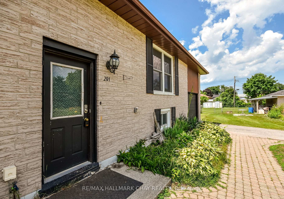 201-mcgeorge-avenue-essa-ontario-n12260501