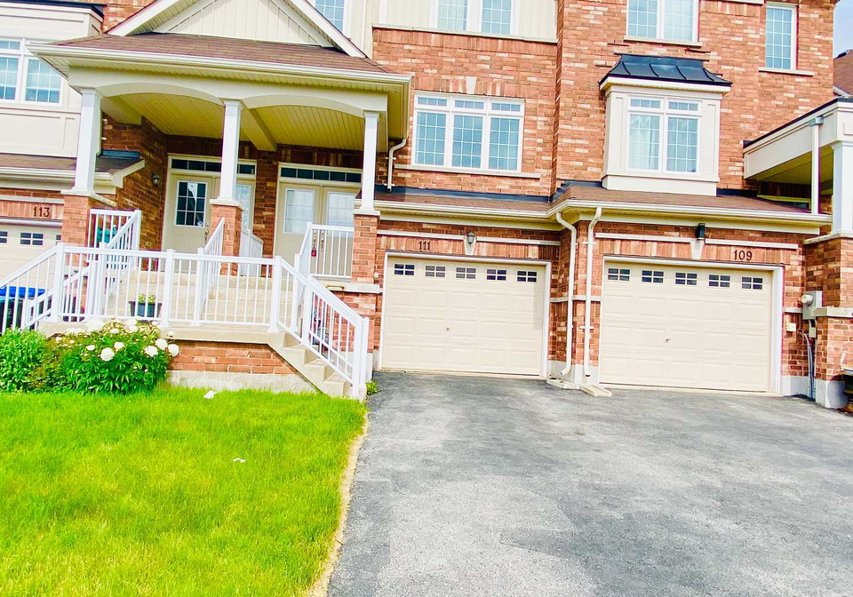 111-taucar-gate-bradford-west-gwillimbury-ontario-n12261853