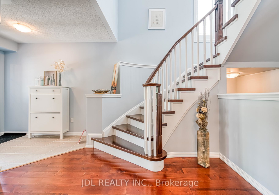 33-walter-sangster-road-whitchurch-stouffville-ontario-n12262070