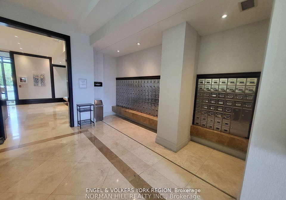 88-promenade-circle-n-vaughan-ontario-n12262135