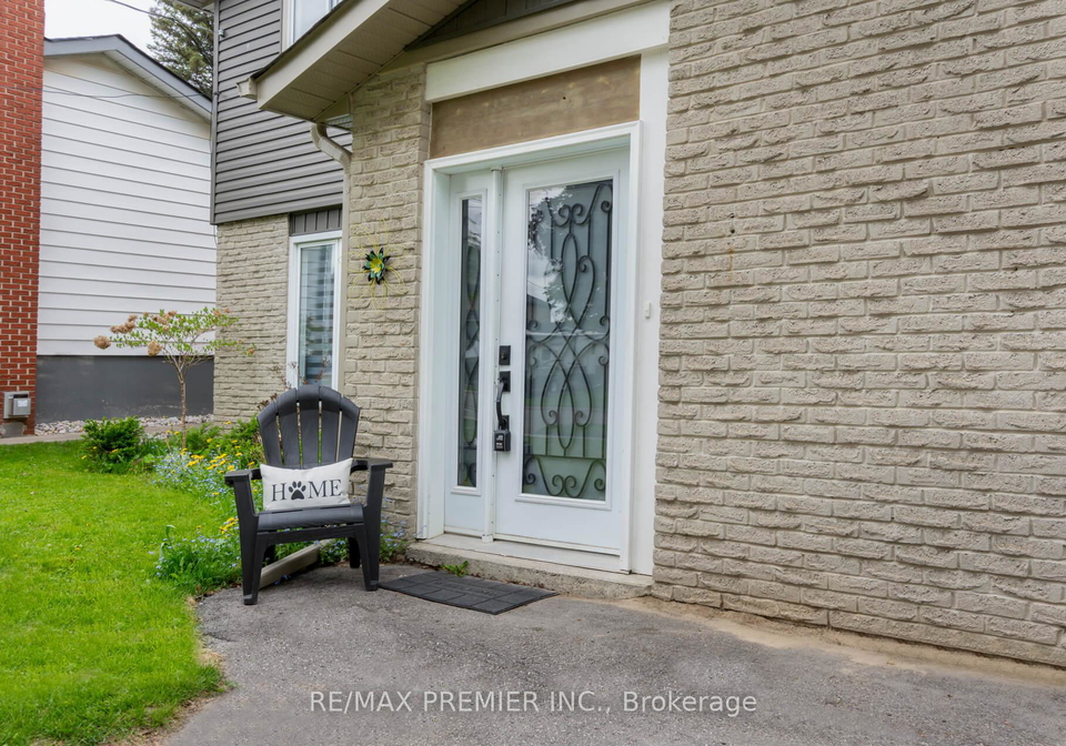 15-maple-avenue-w-new-tecumseth-ontario-n12262279