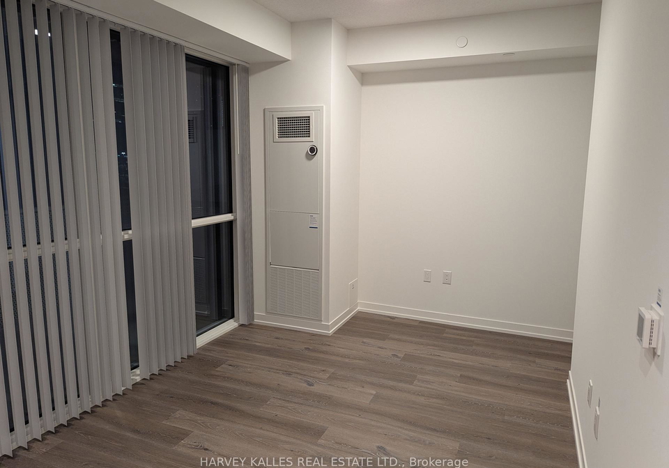 28-interchange-way-vaughan-ontario-n12262356