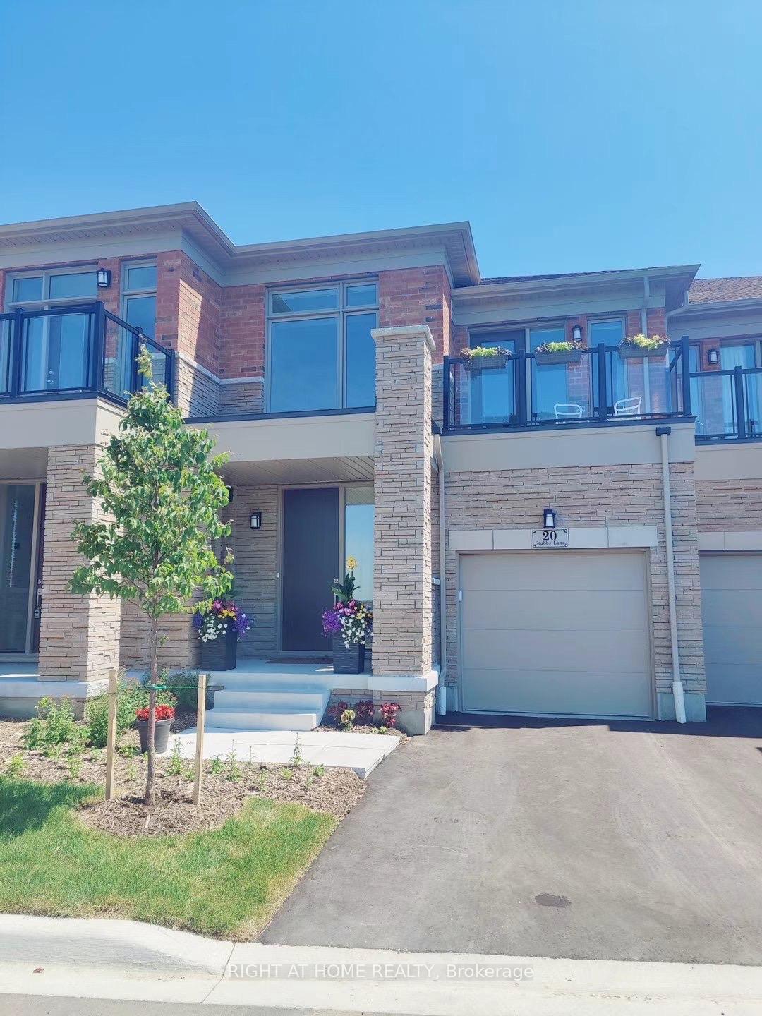 20-stubbs-lane-aurora-ontario-n12263751