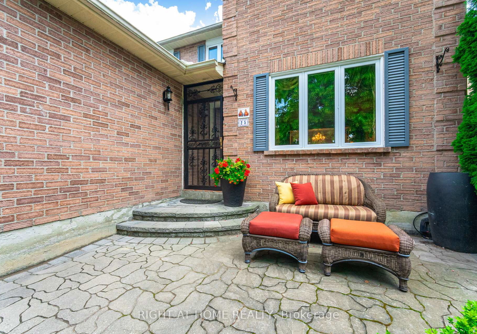 25-feltham-road-markham-ontario-n12264314