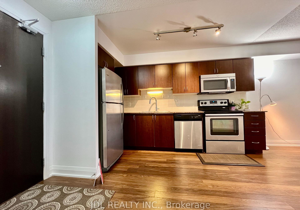 376-higway-7-e-road-richmond-hill-ontario-n12264511