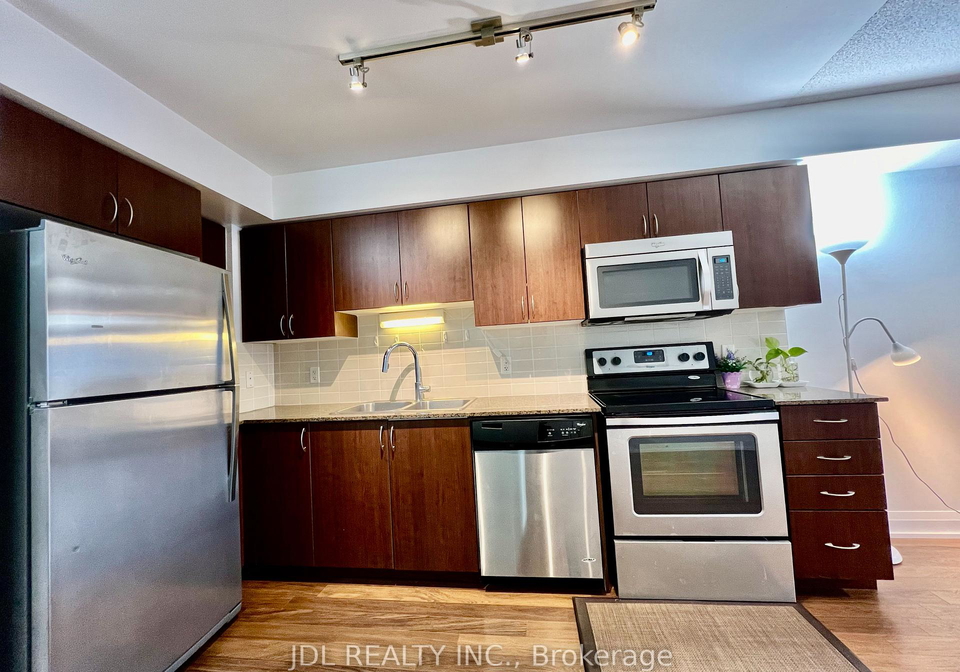 376-higway-7-e-road-richmond-hill-ontario-n12264511