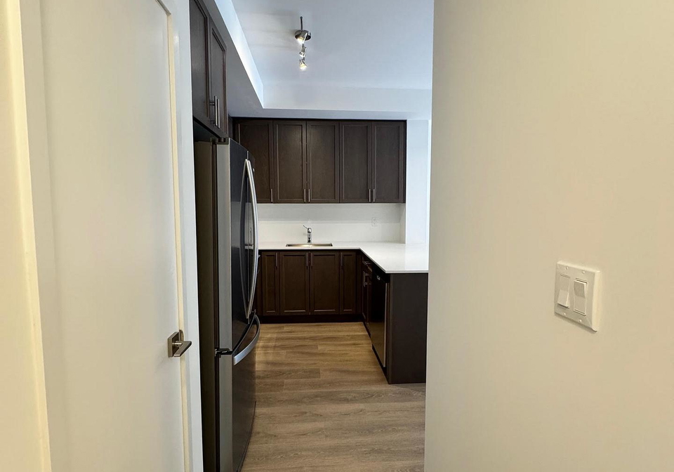 17-lytham-green-circle-newmarket-ontario-n12264530