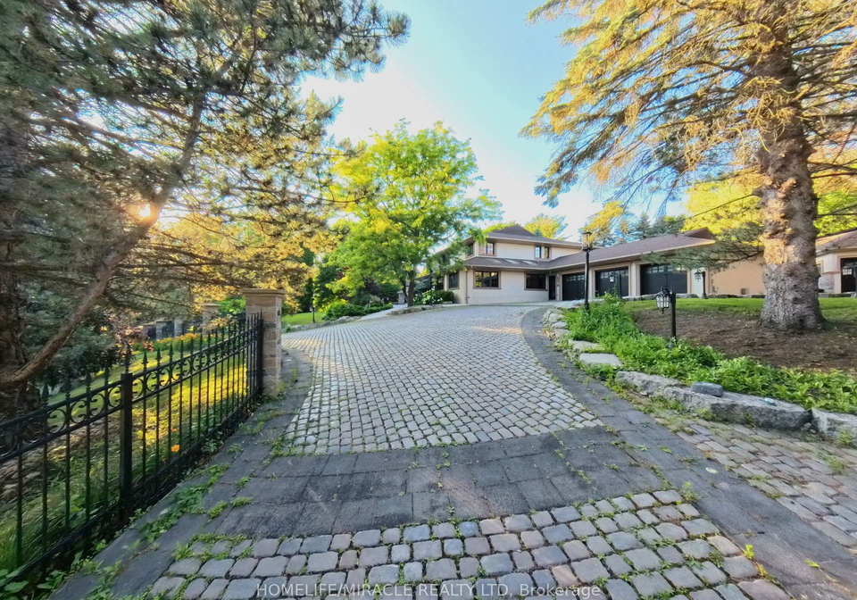 211-woodland-acres-crescent-vaughan-ontario-n12264560