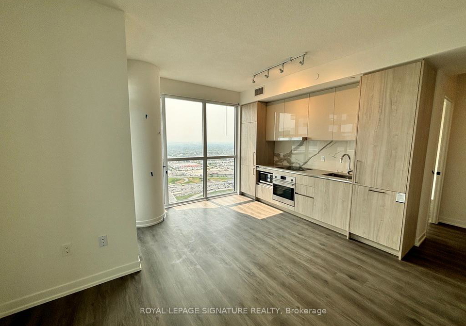 225-commerce-street-vaughan-ontario-n12264596