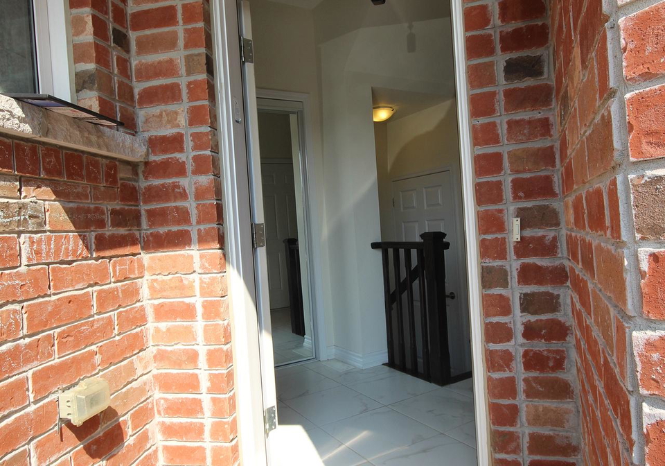 90-hutt-crescent-aurora-ontario-n12265166