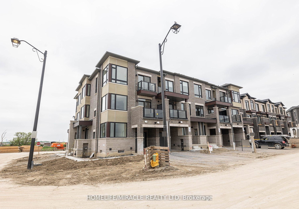 413-tennant-circle-vaughan-ontario-n12266031
