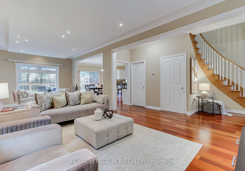 558-lyman-boulevard-newmarket-ontario-n12267497