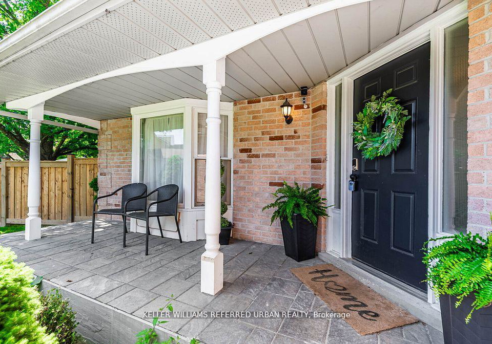 42-haskell-crescent-aurora-ontario-n12267922