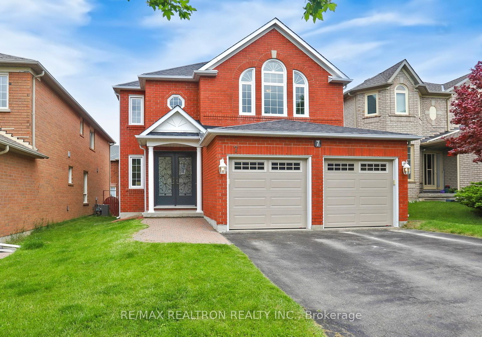 7-jaguar-gate-richmond-hill-ontario-n12267945