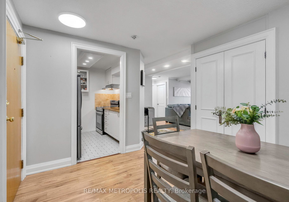 326-major-mackenzie-drive-e-richmond-hill-ontario-n12268017