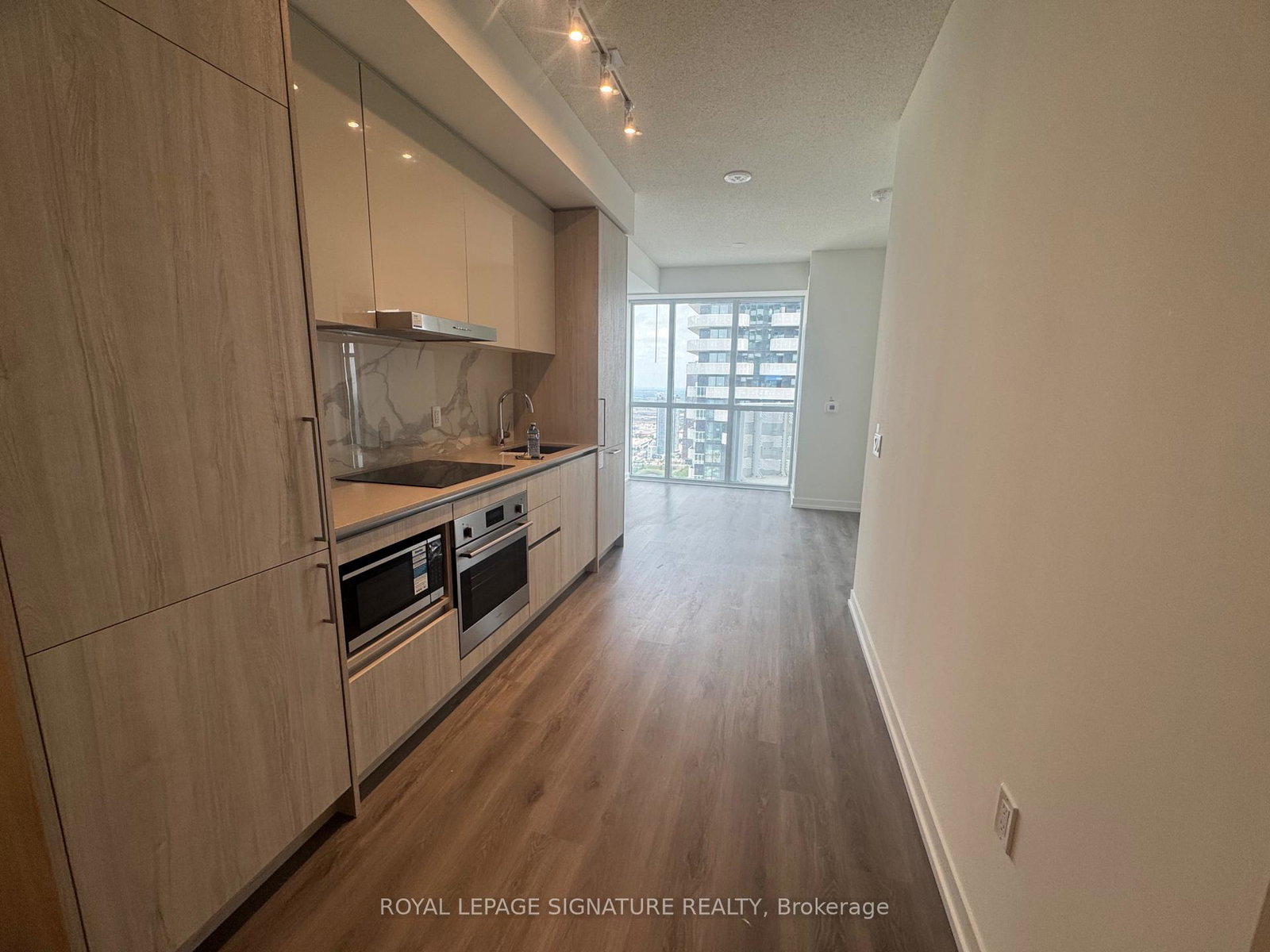 225-commerce-street-vaughan-ontario-n12268106