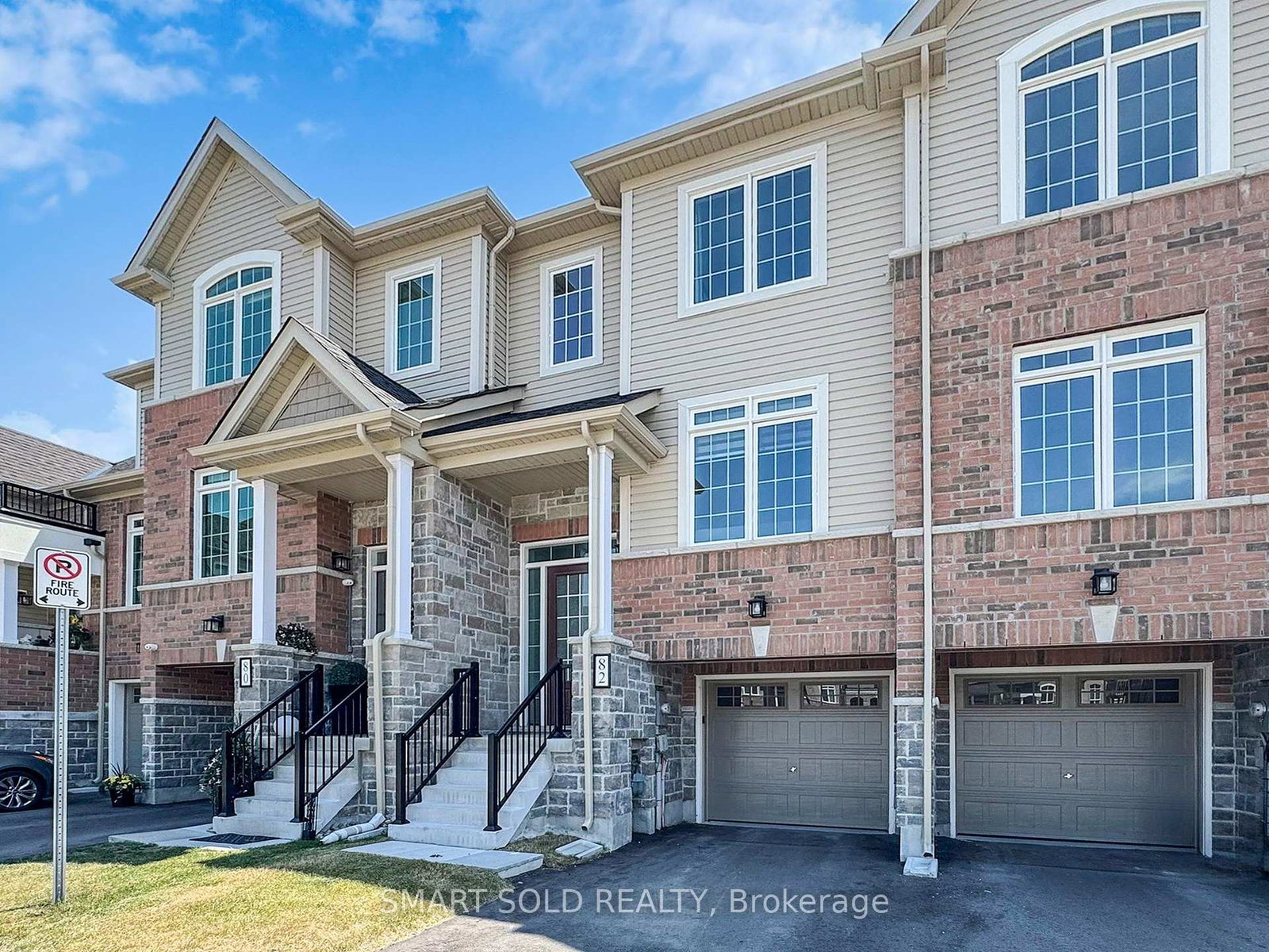 82-lyall-stokes-circle-east-gwillimbury-ontario-n12268590