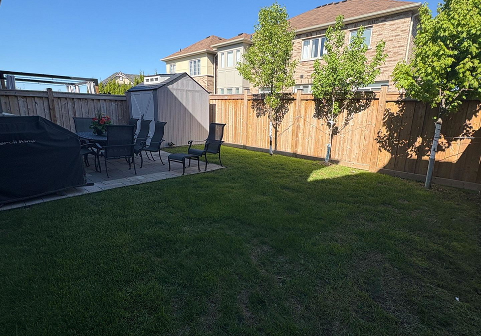 208-frederick-pearson-street-east-gwillimbury-ontario-n12269044