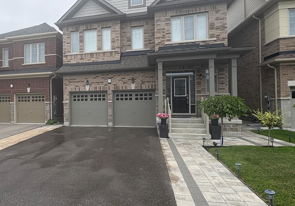 208-frederick-pearson-street-east-gwillimbury-ontario-n12269044