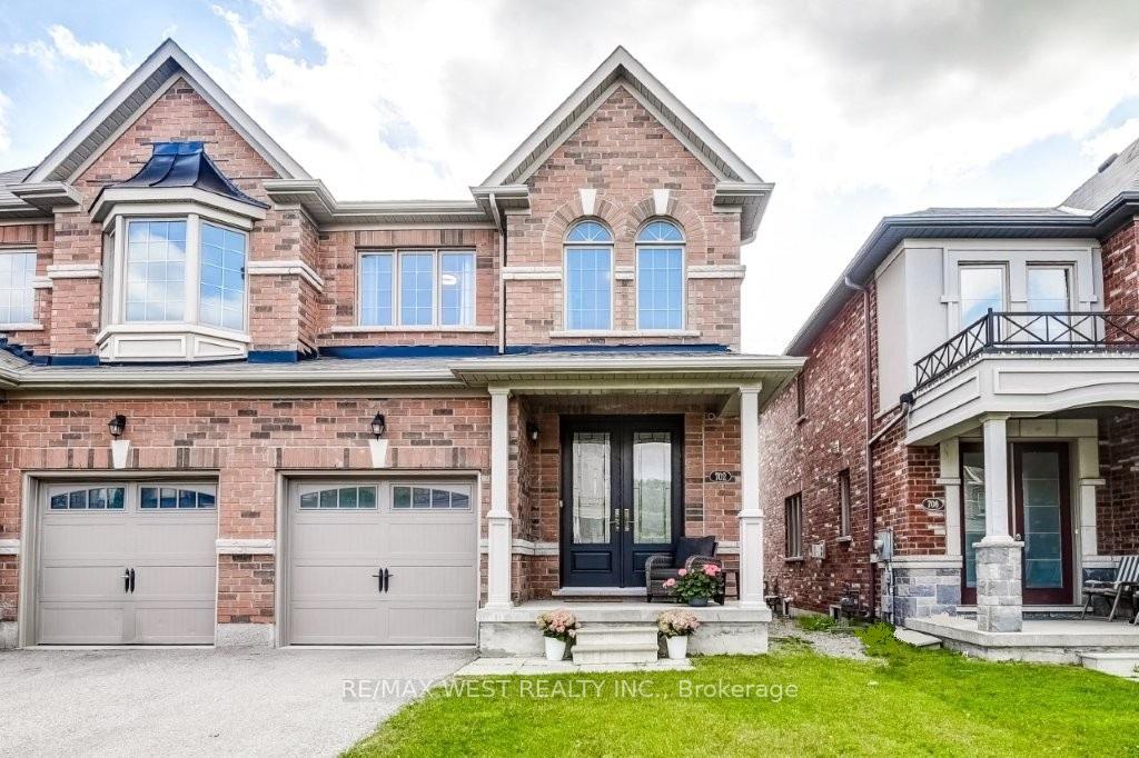702-yarfield-crescent-newmarket-ontario-n12269596