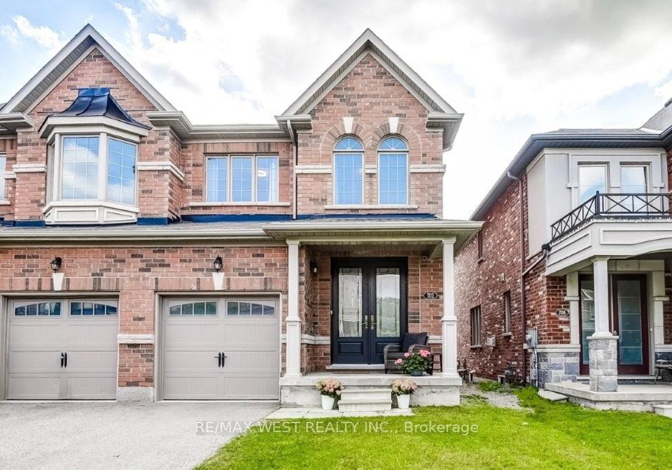 702-yarfield-crescent-newmarket-ontario-n12269596