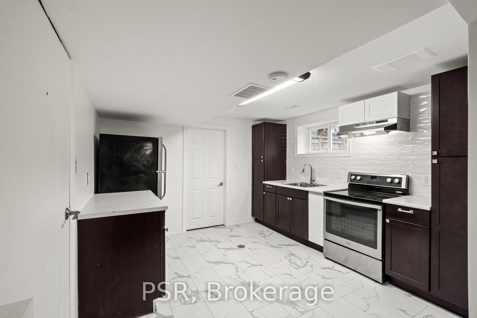 301-banksia-court-newmarket-ontario-n12271598