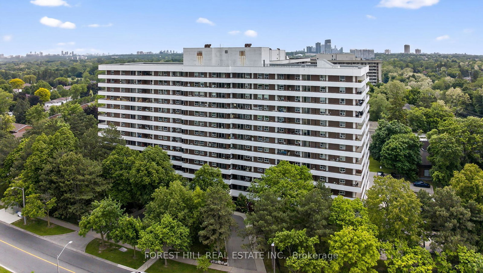 1-royal-orchard-boulevard-markham-ontario-n12272005