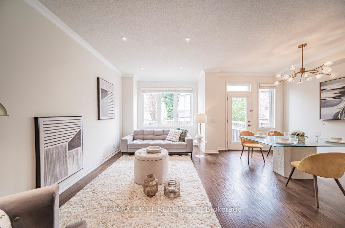 104-harvest-hills-boulevard-east-gwillimbury-ontario-n12272015