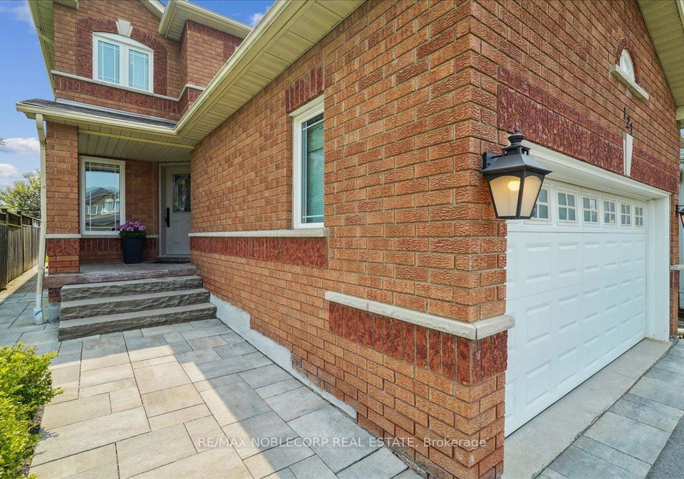 121-isaac-murray-avenue-vaughan-ontario-n12274287