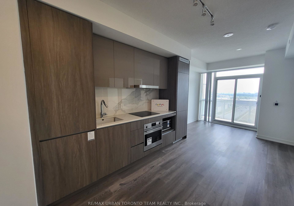 28-interchange-way-vaughan-ontario-n12274544