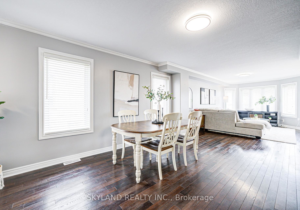 39-smith-street-bradford-west-gwillimbury-ontario-n12274809