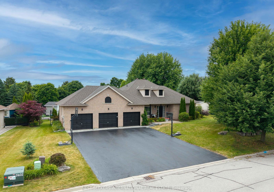 114-ward-avenue-east-gwillimbury-ontario-n12275191