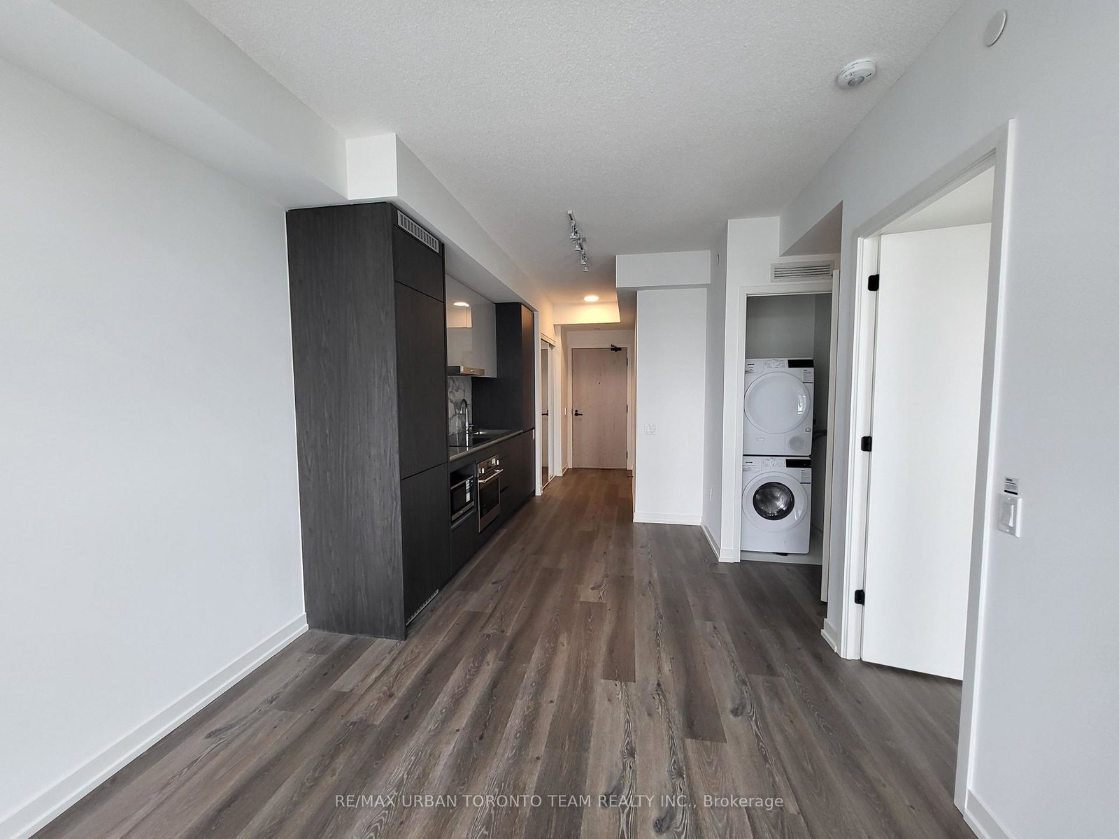 28-interchange-way-vaughan-ontario-n12275754